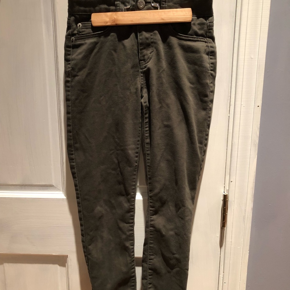 Olive jeans
